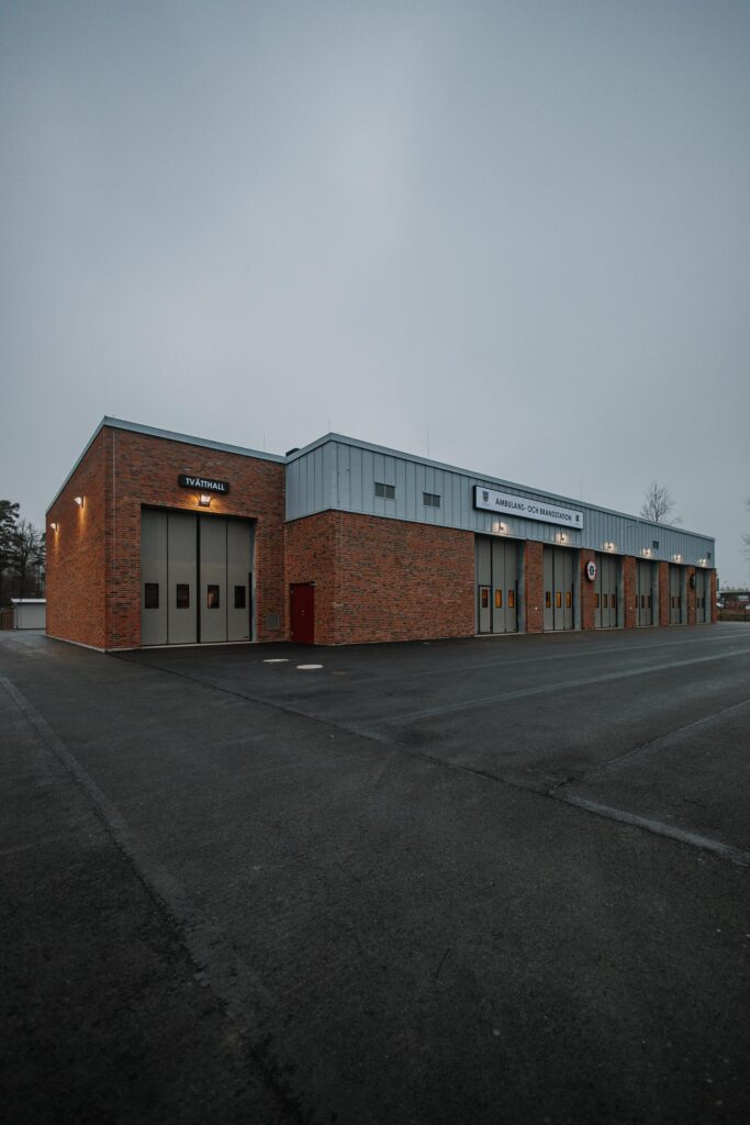 Nybyggnation av ambulans-och brandstationen i Strömsnäsbruk